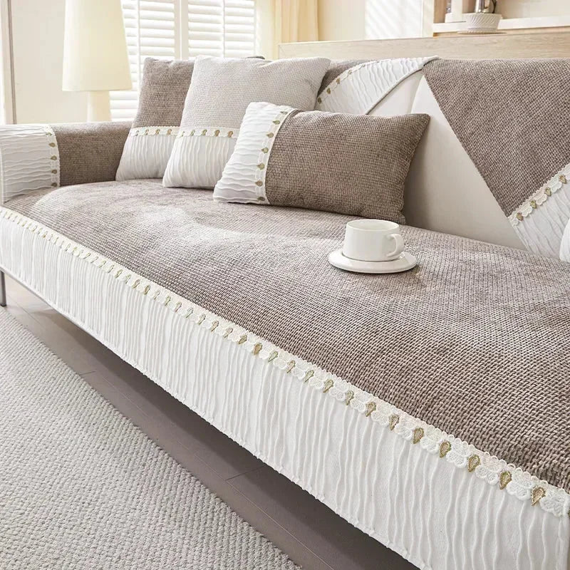 Capa para Sofá Chenille Antiderrapante com Bordado Floral Marrom Escuro