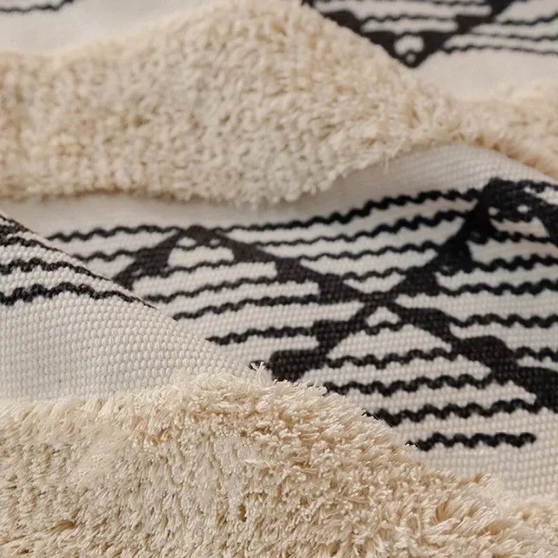 Capa Protetora Estilo Nórdico com Franjas Design 3D