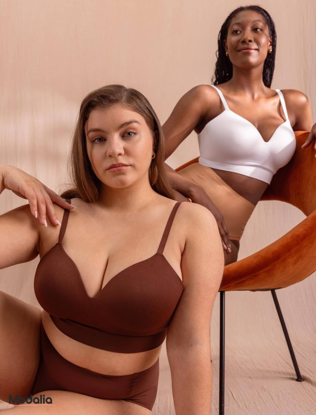 Sutiã Modelador Efeito Silicone - Comprando 1 Você Leva + 2 Grátisv