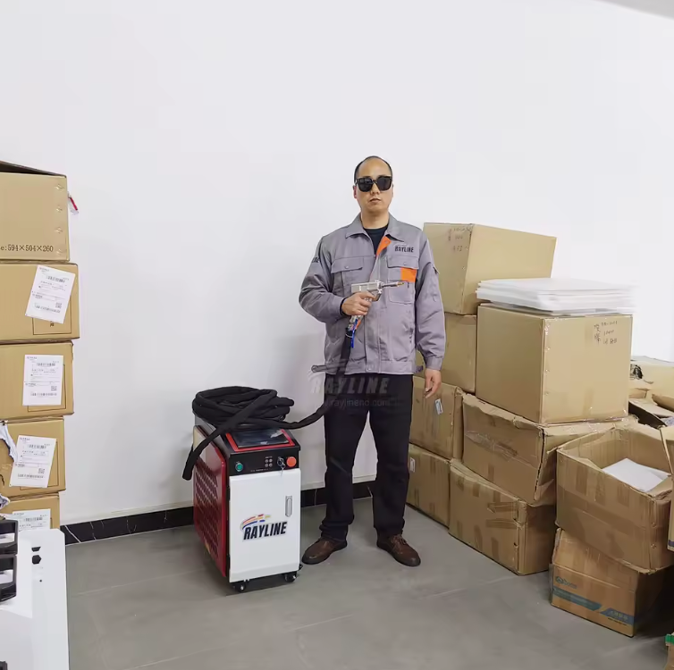 Máquina de Solda a Laser de Fibra Portátil + Brindes Exclusivos