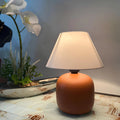 Abajur de Mesa para Quarto em Cerâmica com Funcionalidade Bivolt