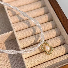 Colar Duplo de Pérolas com Pingente