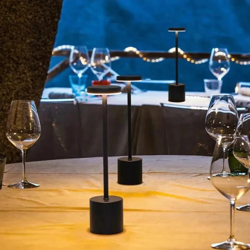 Luminária de Mesa Sem Fio | Bateria Recarregável e Iluminação Ajustável Abajur